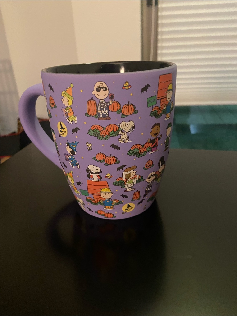 Mug with Halloween Peanuts Characters